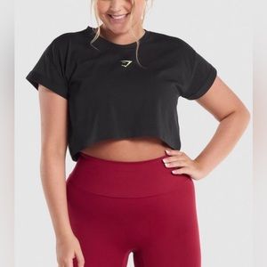 Gymshark TRAINING ALONE GRAPHIC CROP T-SHIRT